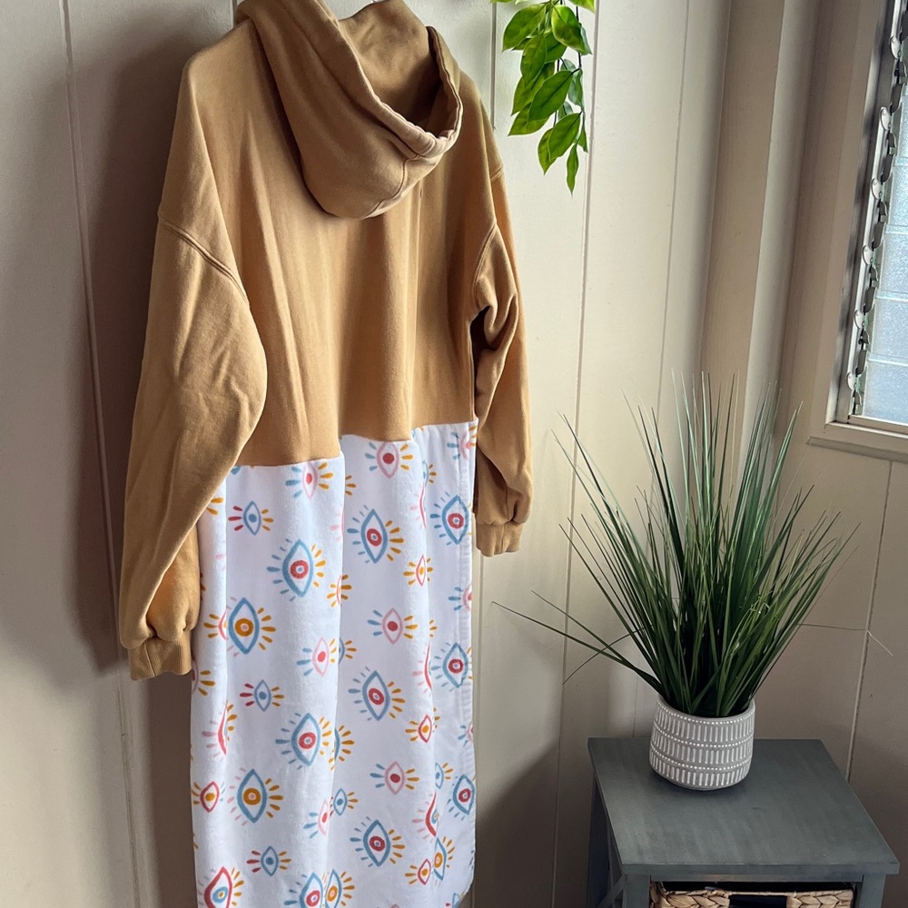 Surf Poncho - Picture 8 of 14